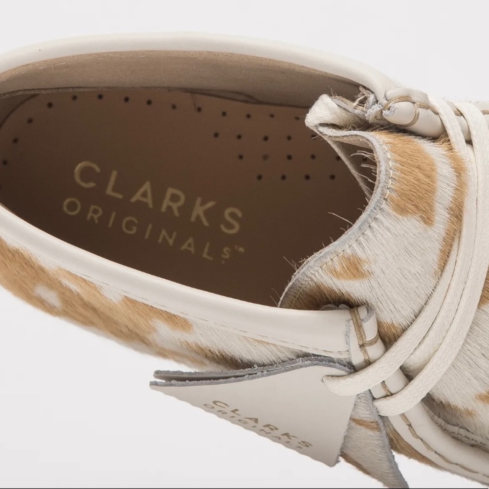Clarks, Women's Wallabee Boot, Tan Cow Print, Brand New, 26165912 Size 10.5 - Picture 8 of 11